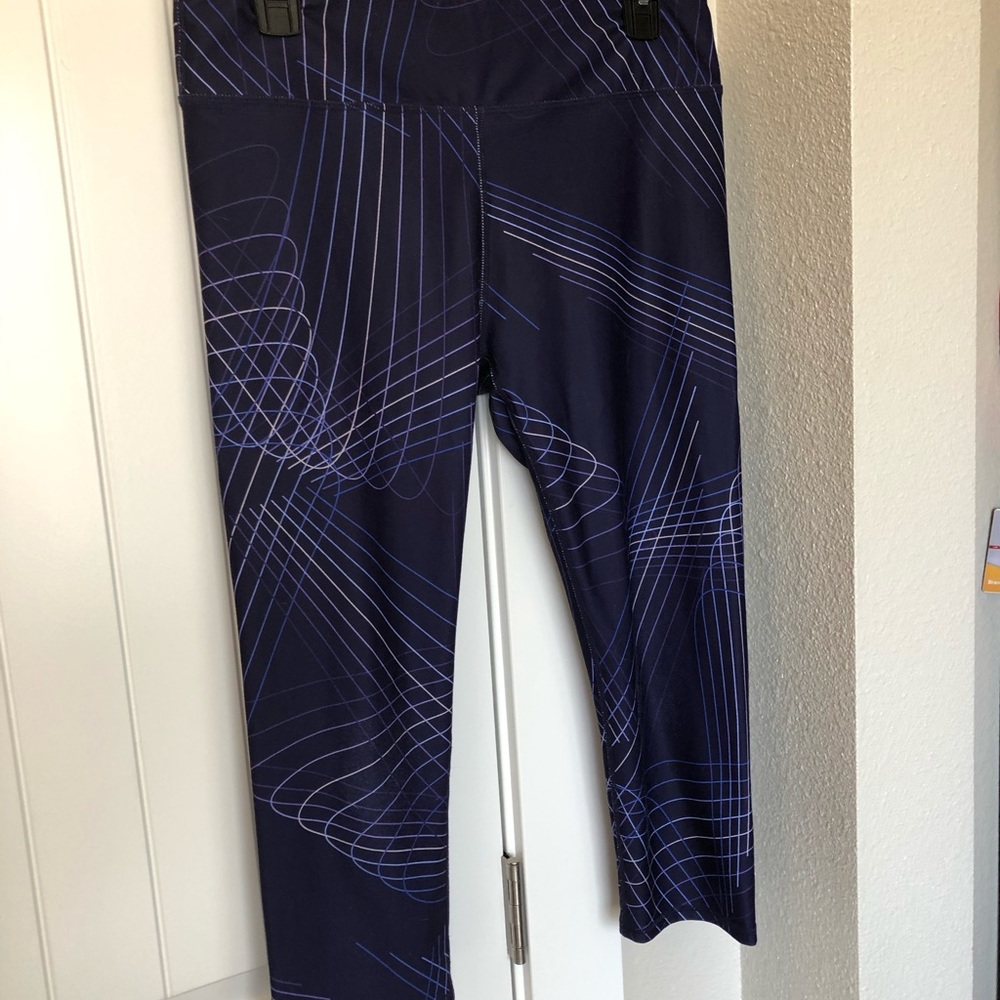 Fabletics capris